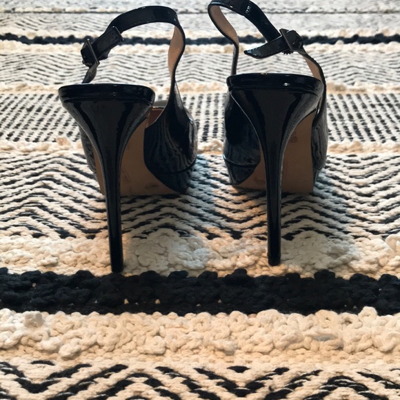 Open back black patent leather heels - Picture 3 of 6